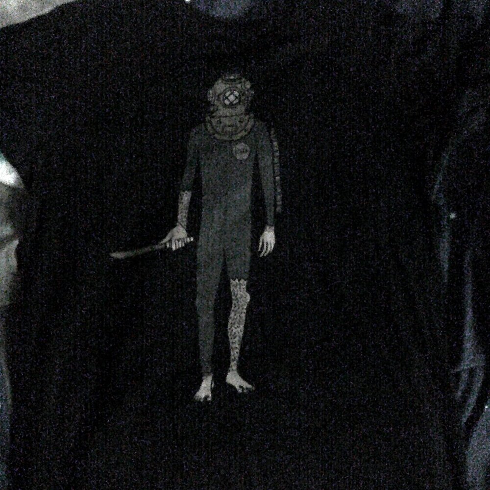 Mens Medium Raggety Diver T-Shirt-Good Condition-No Tags